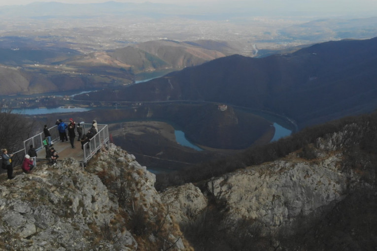 Odlična vest za sve turiste koji se upute na vrh Kablara: Počinje rekonstrukcija puta koji vodi do jednog od najlepših vidikovaca u Srbiji