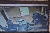 Tužilaštvo naredilo privođenje direktora Zavoda sa sport zbog napada na radnicu: Pogledajte snimak na kome se sve vidi (VIDEO)
