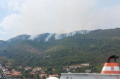 Nova drama na crnogorskom primorju: Vetar razbuktao požar i ide ka naseljima, obustavljen saobraćaj na magistrali