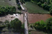 Poplava je nosila sve pred sobom, meštani se i dalje bore sa posledicama: Počinje izgradnja dva mosta u selu Kamenica