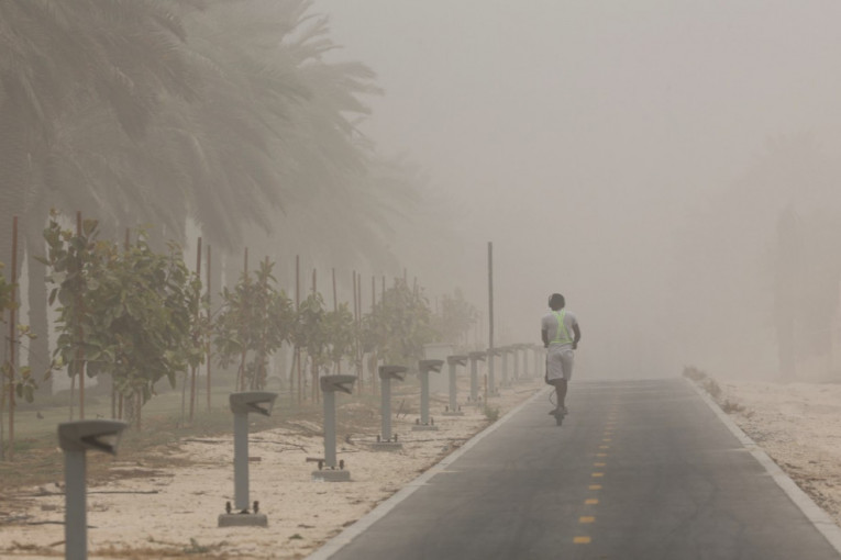 Velika peščana oluja prekrila Dubai: Grad nestao u prašini (VIDEO)