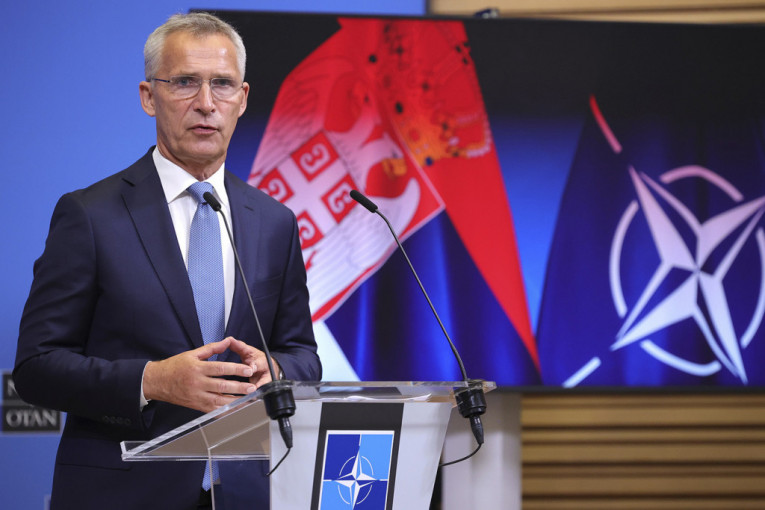 NATO i KFOR će ostati na oprezu: Stoltenberg pozdravio dogovor Beograda i Prištine