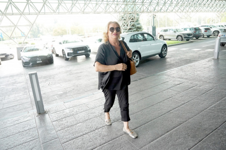 Vesna Zmijanac se oporavlja nakon ozbiljne operacije srca: Pevačici pauza teško pala, pa je požurila da se vrati na scenu