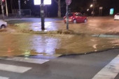 Ponovo poplava na ulicama Beograda: Potop na uglu Bulevara kralja Aleksandra i Takovske (FOTO/VIDEO)