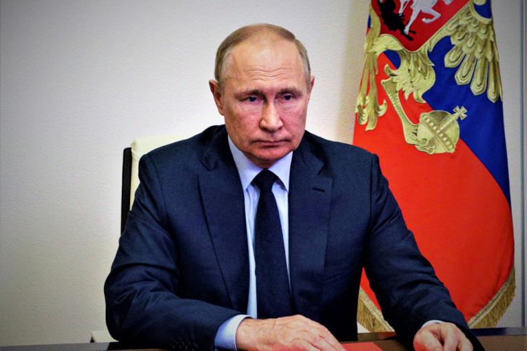 Medvedev: "Uvređeni Nemci objavili Rusiji hibridni rat, oni su neprijateljska zemlja"