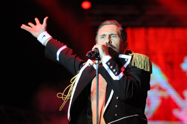 Performans Konstrakte poslednje večeri Beer festa: Bilo je divno otići u Torino u šoping, ali lepo je biti kod kuće (FOTO)