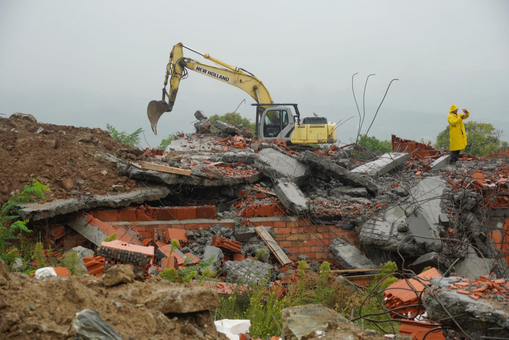 Divlje deponije niču na svakom koraku: Gde se i na koji način odlaže otpad u Beogradu?
