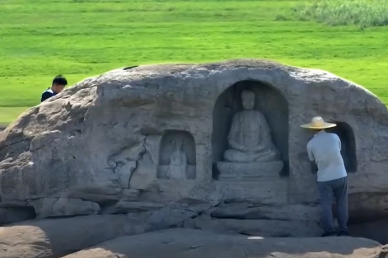 Budističke statue stare 600 godina isplivale na površinu: Suše donele još jedno otkriće (VIDEO)