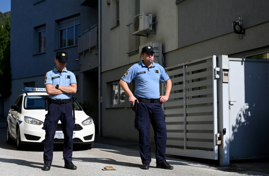 Detalji pucnjave u Trogiru: Policija traga za bivšim policajcem koji je ranije osuđivan zbog porodičnog nasilja