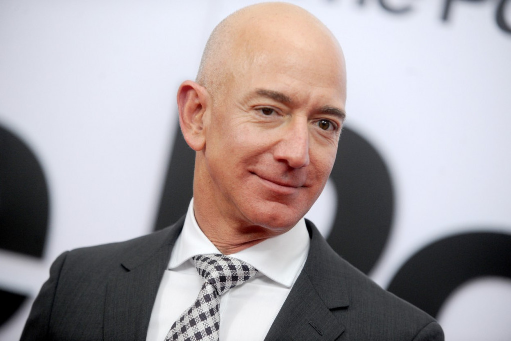 Šta je smislio Bezos: Prodaje akcije Amazona za 5 milijardi dolara