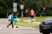 Kako školarcima objasniti da pravilno pređu ulicu: Jednu grešku pravi većina odraslih!