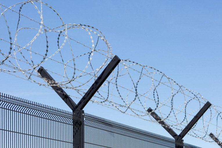Zatvorenici odbili da se vrate u ćelije u zatvoru u SAD! Objekat stavljen u stanje prinudne blokade
