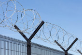 Talačka kriza u užičkom zatvoru: Zatvorenik izazvao požar, preti da će povrediti cimera iz ćelije