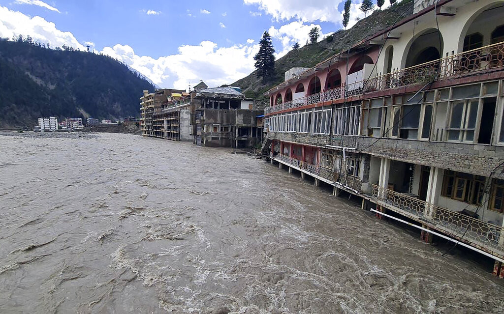 Trećina Pakistana pod vodom: "To je sada jedan veliki okean, ne možemo ni da ispumpamo vodu" (VIDEO)