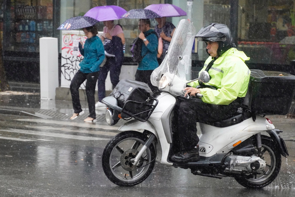 Najnovije upozorenje RHMZ: Narandžasti meteo-alarm na snazi, na udaru veći deo teritorije!
