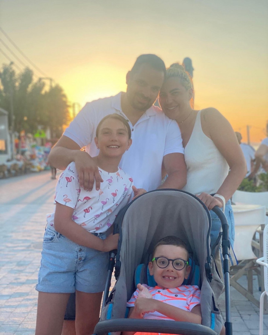 Matija iz Beograda je juče krenuo u prvi razred, ali umesto radosti, u školi ga je dočekalo poniženje i razočarenje! (VIDEO)