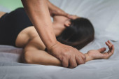 Užas u Uzdinu: Pokušao da siluje poznanicu dok joj suprug nije bio kod kuće!