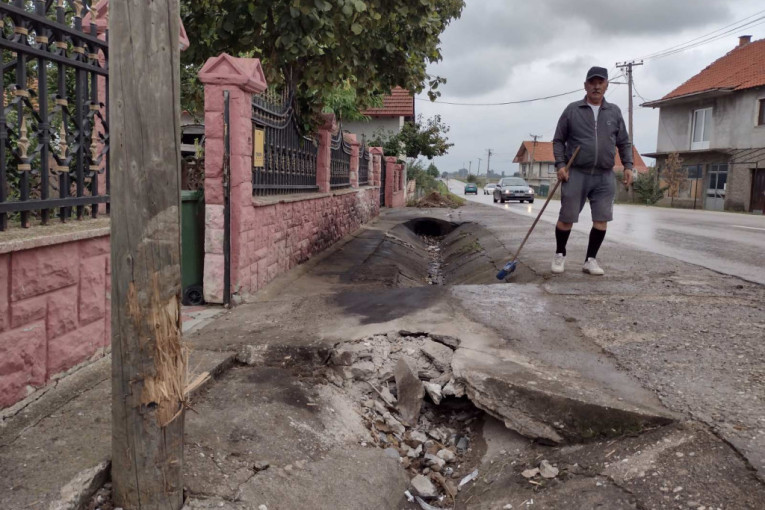 Svedok tragedije nadomak Leskovca opisao kako je Dimitrije (24) poginuo : "Puklo je kao bomba tu ispred naše kuće" (VIDEO)