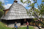Ovo je kuća ispred koje je sve počelo: Neraskidiva veza između sela Gornja Crnuća i dinastije Obrenović (FOTO)