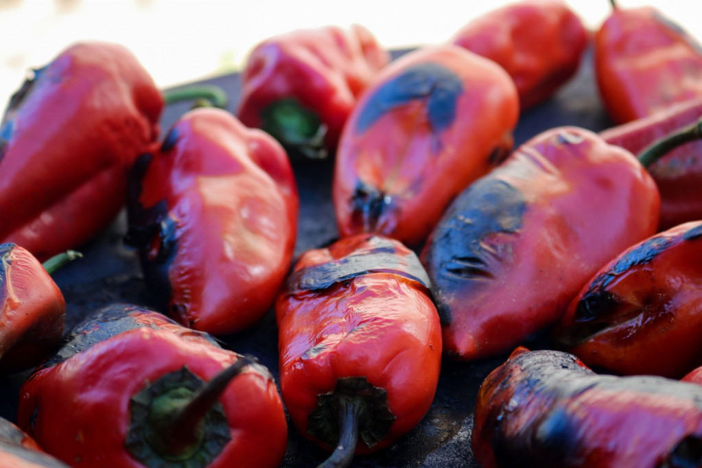 Recept dana: Grčke punjene paprike, mediteranski klasik koji će vas raspametiti punoćom ukusa