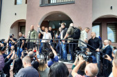 Ovde sam kao svoj na svome, šaljem jasnu poruku: Ana Brnabić na KiM, građani je dočekali uz transparente, jake mere obezbeđenja