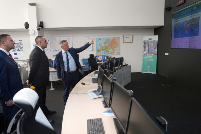Kako to izgleda u Evropi? Ministar Vulin posetio Koordinacioni centar za reagovanje u vanrednim situacijama u Briselu (FOTO)