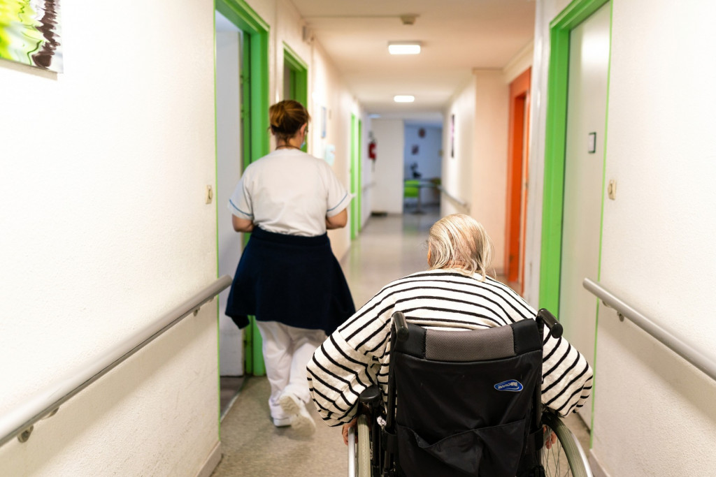 Koliko košta da se otvori starački dom u Srbiji: Bračni par se vratio iz Nemačke i bacio na posao, evo šta pokazuje računica