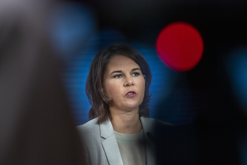 Kijev preti uništavanjem brane Kahovske hidroelektrane, građani se evakuišu na levu stranu Dnjepra