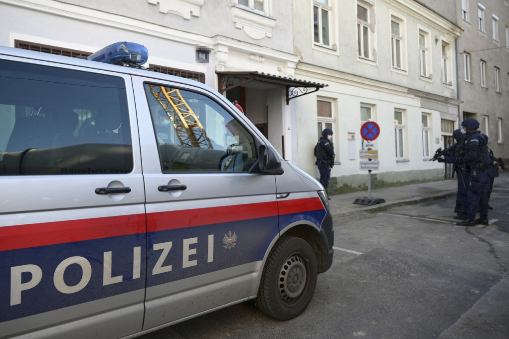 Dvojica Srba "pala" u Beču: U stanu dilovali kokain, heroin i marihuanu, uhapšen i kupac!