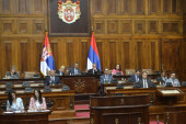 Vučić na klevete opozicionih poslanika: Prisluškivali su moj razgovor sa Šešeljem, imam i dokaz da lažu