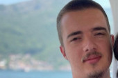 Mladić iz Obrenovca pronađen živ i zdrav: Majka i otac krenuli ka njemu