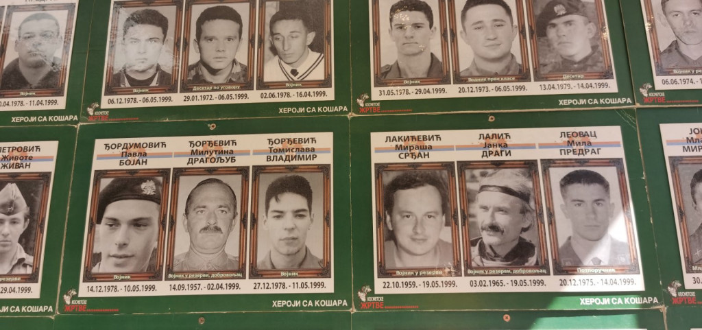 "Slike govore istinu, nad našim najbližima počinjen je zločin": Snežana na Kosovu izgubila oca i brata, a danas im Niš odao počast (FOTO)