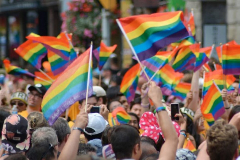 Rusija uklanja sadržaje sa LGBT propagandom: Evo šta tačno predstavlja usvojeni dokument