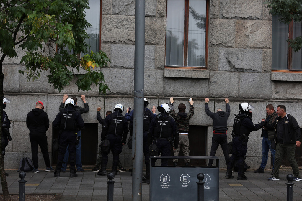 Policija privela 31 osobu: Neće biti dozvoljeno nasilje na ulicama glavnog grada!