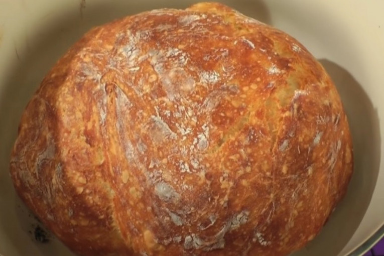 Recept dana: Brzinski hleb od četiri sastojka koji se ne mesi – oduševio 17 miliona ljudi
