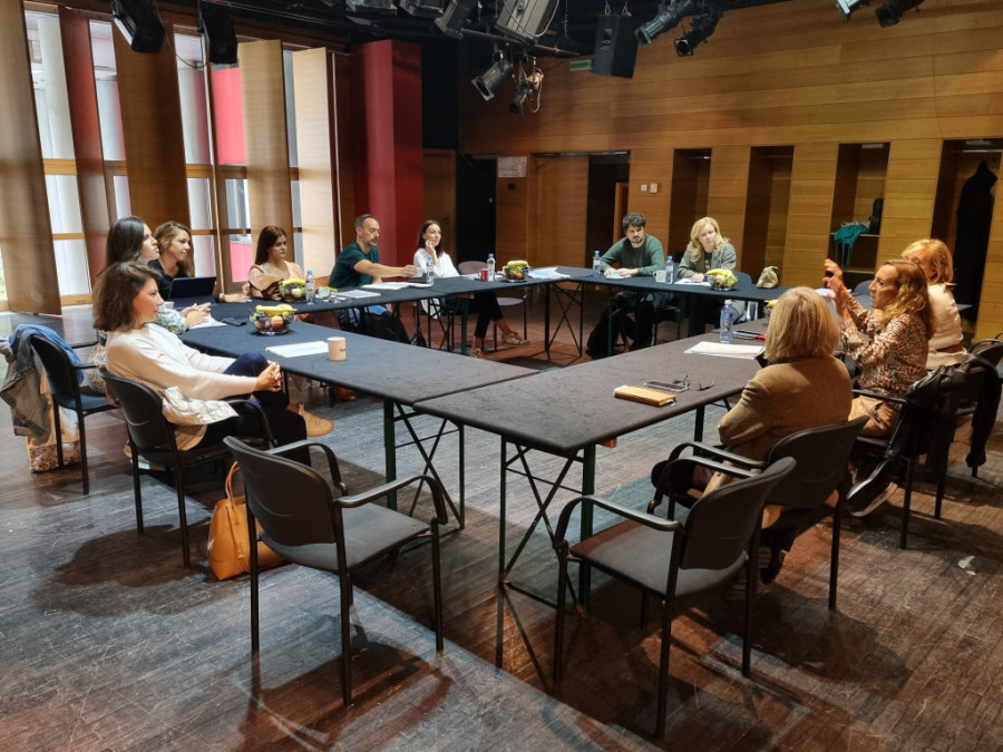 Sloboda Mićalović u „Vatrama“: Poznata glumica uskoro na pozorišnim scenama Španije (FOTO)