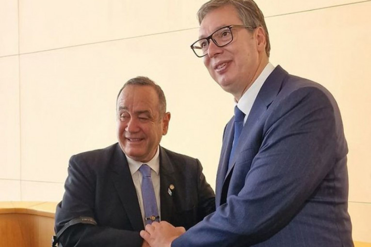 Vučić se sastao sa predsednikom Gvatemale: Dobar razgovor u sedištu UN - Predsednik se zahvalio Falji na stavu u pogledu KiM!