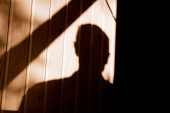 Horor u Nišu: Devojku četvorica silovala u ženskom toaletu kafića! Policija je zatekla u lokvi krvi