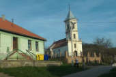 Neiskorišćeni potencijali Molovina: Fruškogorsko selo okruženo državnom granicom