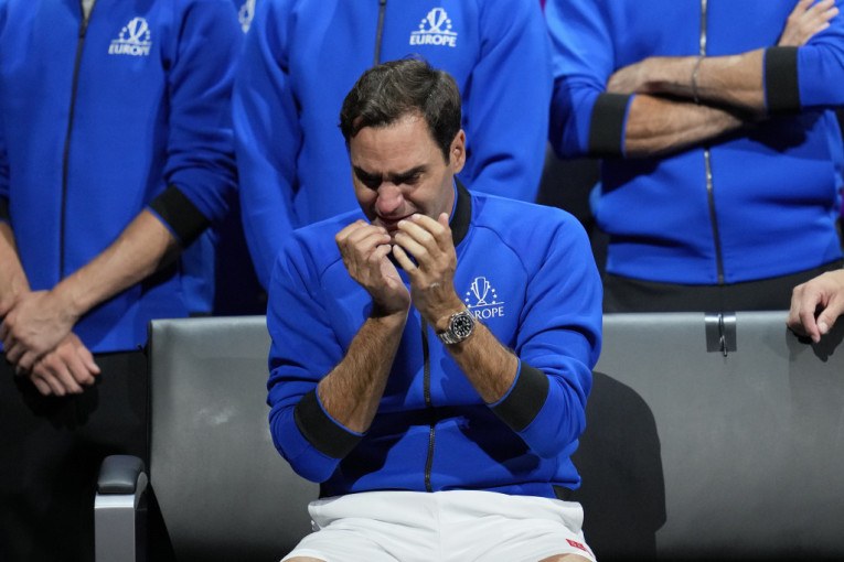 Federer priznao da je izgubio sve! Poruke utehe Švajcarcu zatrpale Instagram! (FOTO)