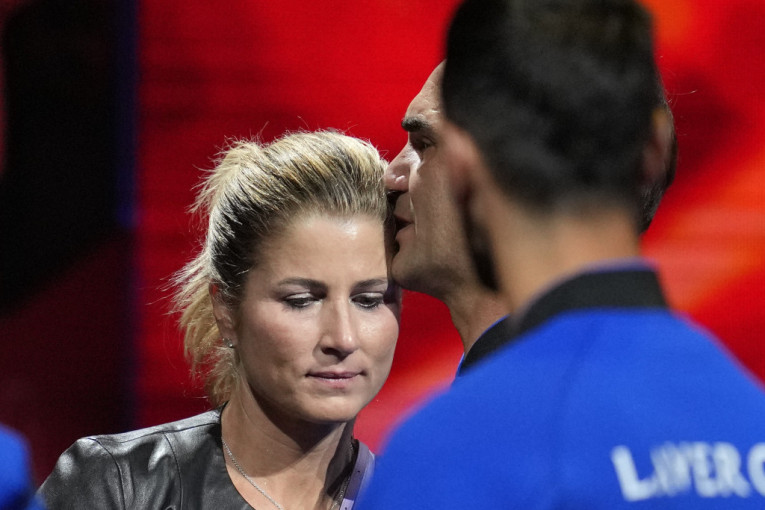 Rodžer Federer iznenadio suprugu Mirku za njen 45. rođendan: Jedna stvar joj naterala suze na oči!