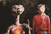E.T. vanzemaljac prodat na aukciji: Milioni za omiljenog filmskog junaka sa svetlećim prstom (FOTO)