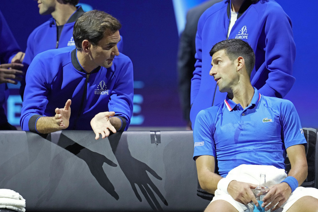 Đoković "pecnuo" Federera! Novak imao poruku sa Švajcarca uoči meča odluke na Mundijalu (FOTO)