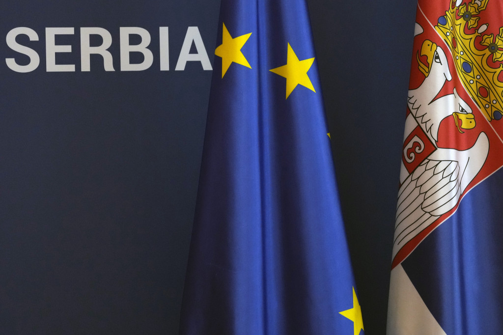 Novi pritisci na Srbiju: Grupa evroparlamentaraca traži da EU prekine pregovore sa Beogradom - iza inicijative stoji hrvatski poslanik