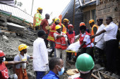 Užas u Keniji: Srušila se zgrada, najmanje troje mrtvih, u ruševinma se traga za preživelima (FOTO/VIDEO)