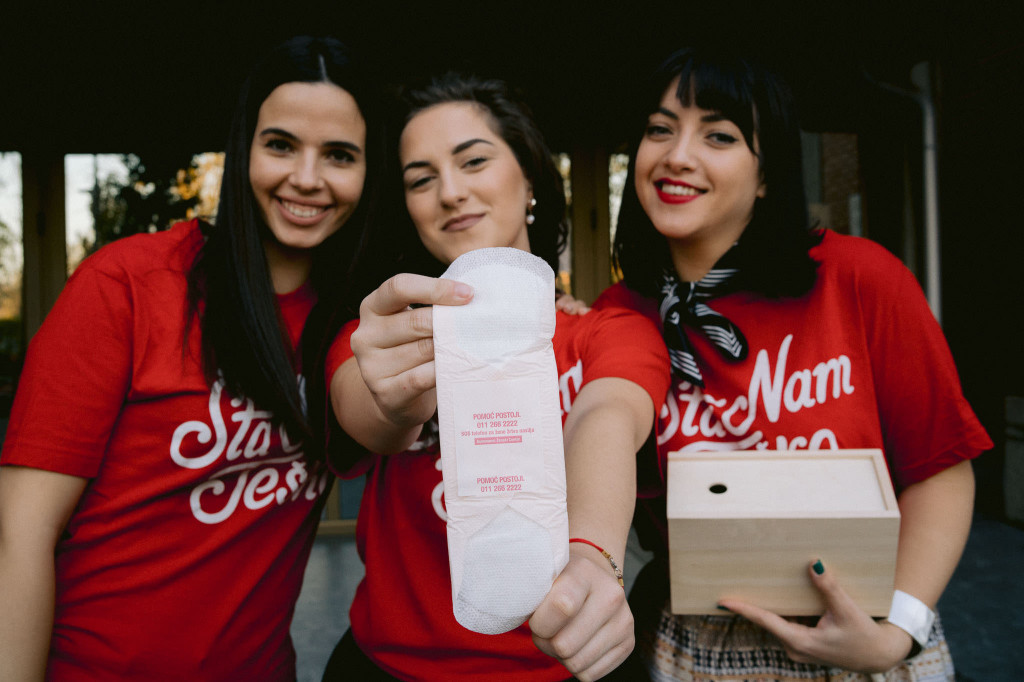 Ove Novosađanke su carice! Bore se protiv "menstrualnog siromaštva", a u fakultete, teretane i kafiće uvode besplatne higijenske uloške!