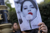 Protesti u Iranu mogli bi da sruše Raisijevu vladu: Ponovo se traži „smrt diktatora", a o krizi na samom vrhu priča se mesecima