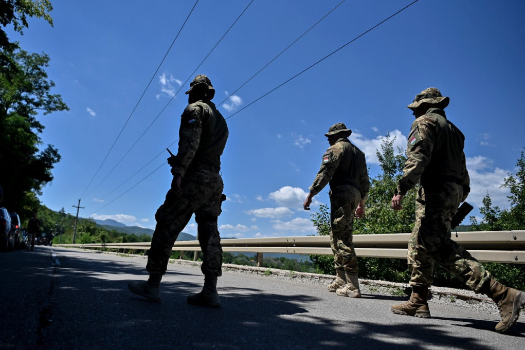 Kfor i Euleks brinu o bezbednosti: Izbegavati jednostrane akcije, 105 policajaca patrolira severom Kosova