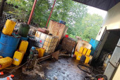 Otkriveno nelegalno skladište nafte u Somboru: Zaplenjeni 14.300 litara i milioni!