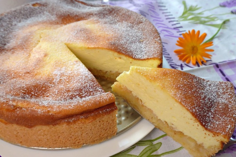 Recept Dana Pe eni izkejk S Jabukama Spolja Karamelizovana Kora recept-dana-pe-eni-izkejk-s-jabukama-spolja-karamelizovana-kora